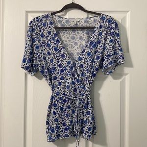 Lucky Brand, Small/Petite Wrap Top, Beautiful Floral Pattern